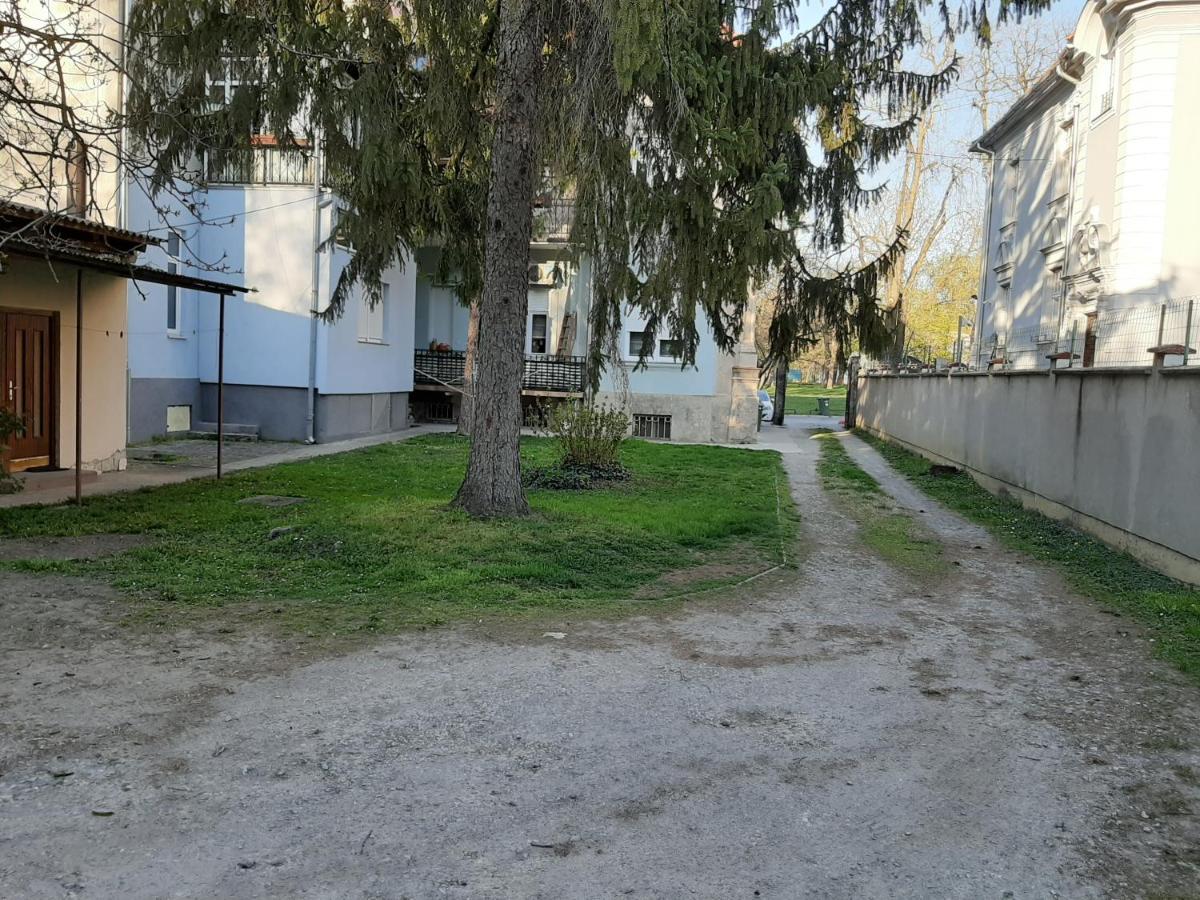Apartman Kod Kestena Osijek Ngoại thất bức ảnh